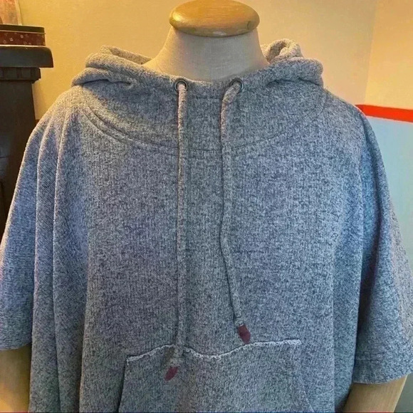 Quiksilver hoodie poncho - Picture 2 of 7